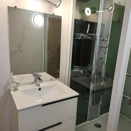 De La Carquette Apartment Meynes